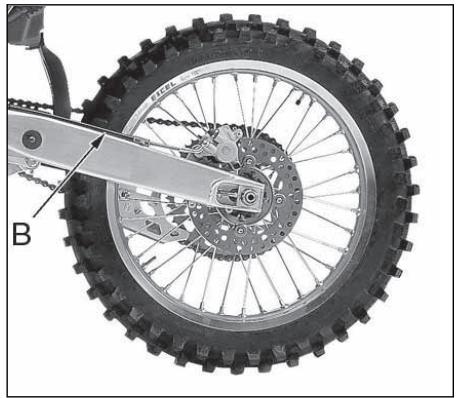 HUSQVARNA HVA WR 250 2006 - VIDANGE FLUIDE FREIN ARRIERE - 2