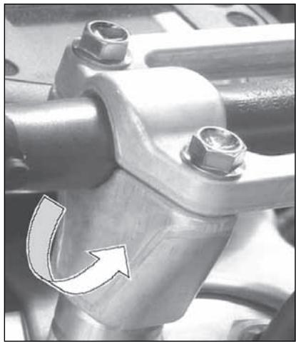 HUSQVARNA HVA WR 250 2006 - MODIFICATION DE LA POSITION ET DE L'HAUTEUR DU GUIDON - 2