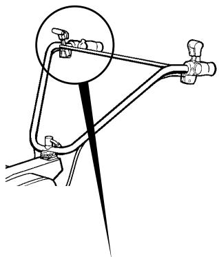 HUSQVARNA T 500RH - Réglage du cable de marche arrière - 6