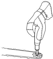 HUSQVARNA CARB III - Graissage du pignon d'entrainment du guide - 4