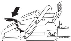HUSQVARNA 550 XP - Kontrolle der Bremse für die rechte Hand - 3