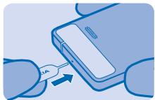 NOKIA 515 - Insérer une carte SIM et la batterie - 1