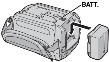 JVC GZ-MG57E - Fixer la batterie. - 1