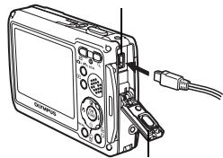 OLYMPUS MU 725 - Connectez le connecteur multiple de l'appareil photo au port USB de l'ordinateur à l'aide du câble USB fourni. - 1