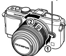 OLYMPUS E-PL5 - Retrait de l'objectif de l'appareil photo - 1