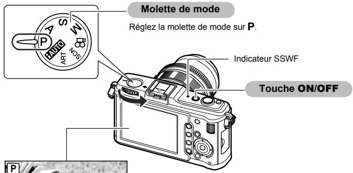 OLYMPUS E-P1 - Appuyez sur la touche ON/OFF pour allumer l'appareil photo - 1