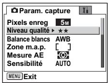 Param. capture Pixels enreg 5M Niveau qualité ★★ Balance blancs AWB Zone m.a.p. [ ] Mesure AE Sensibilité AUTO MENU Exit