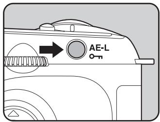 PENTAX ISTDS2 - Appuyez sur le bouton AE-L. - 1
