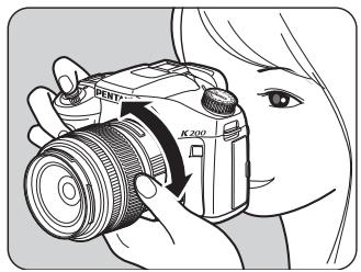 PENTAX K200D - Regardez le sujet dans le viseur. - 1