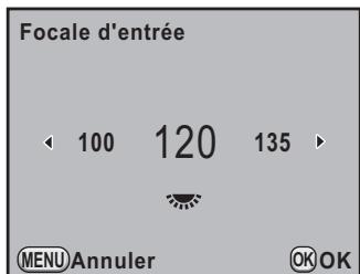 PENTAX K7 - Utilisez le bouton de navigation (◀▶) ou la molette arrière (💡) pour régler la focale. - 1