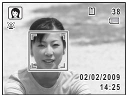 PENTAX OPTIO E70 - Photographie de personnes (portrait (buste)) - 2