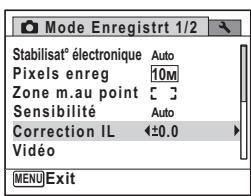 Mode Enregistrt 1/2 Stabilisat° électronique Auto Pixels enreg 10M Zone m.au point C Sensibilité Auto Correction IL ±0.0 Vidéo MENU Exit