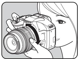 PENTAX KX - Regardez le sujet dans le viseur. - 1