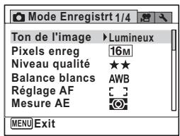 Mode Enregistrt 1/4 Ton de l'image ▶ Lumineux Pixels enreg 16M Niveau qualité ★★ Balance blancs AWB Réglage AF [ ] Mesure AE [ ]