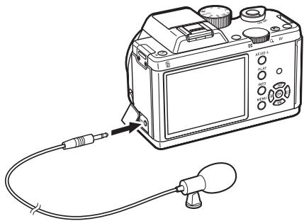 PENTAX K-01 - Branchement d'un microphone - 2