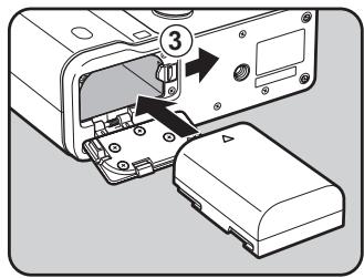 PENTAX K-01 - Poussez l'interrupteur de déverrouillage de la trappe de protection du logement de la batterie vers la position OPEN (①) pour déverrouiller. - 2