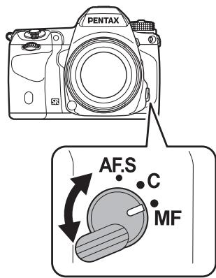PENTAX K-5 - Réglez le curseur du mode de mise au point sur MF. - 1