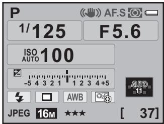 PENTAX K-5 - Confirmez la vitesse d'obturation et la valeur d'ouverture. - 1