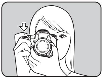 PENTAX K-5 II - Placez le sujet dans la mire AF et appuyez sur le déclencheur à mi-course. - 1