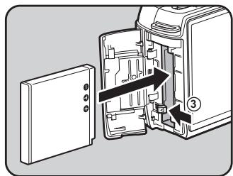 PENTAX Q10 - Insertion et retrait de la batterie - 3