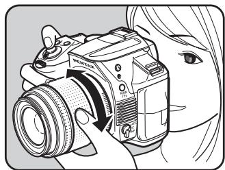 PENTAX K30 - Regardez le sujet dans le viseur. - 1