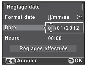 PENTAX K30 - Utilisez le bouton de navigation ( ) pour régler le mois. - 1