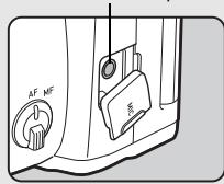 PENTAX K70 - Utilisation d'un microphone ou d'un déclencheurouple - 1