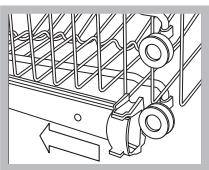 SCHOLTES LPE 733A X - Ne jamais soulever ou abaisser le panier d'un seul côté. - 1