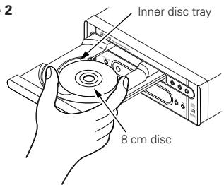 DENON DVD-M330 - Loading Discs - 2