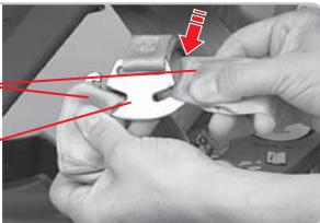 BRITAX FIRST CLASS PLUS - Pour adapter la hauteur des bretelles à la taille de votre enfant, procédez comme suit : - 1