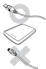 SAMSUNG HX-MU050DA - Utilisation du cable de données - 1