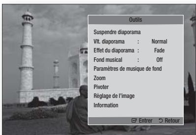 Outils Suspendre diaporama Vit. diaporama : Normal Effet du diaporama : Fade Fond musical : Off Paramètres de musique de fond Zoom Pivoter Réglage de l'image Information Entrer Retour