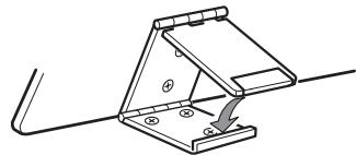 KORG C520 - Opening and closing the music stand - 1