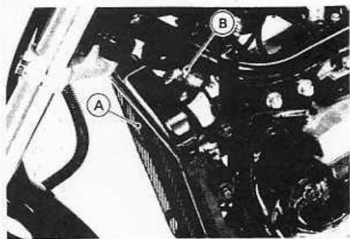 KAWASAKI GPZ 250 - Radiateur et ventilateur du radiateur - 2