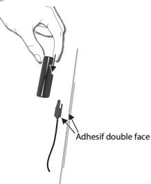 PARROT MUSICKIT MK6100 - INSTALLATION DE L'ECRAN DU PARROT MK6100 - 1