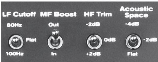 M-AUDIO STUDIOPHILE CX5 - À propos des interrupteurs de contour d'égalisation sur l'arrête - 1