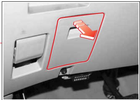 SSANGYONG RODIUS - BOITE A FUSIBLES ET RELAIS - 3