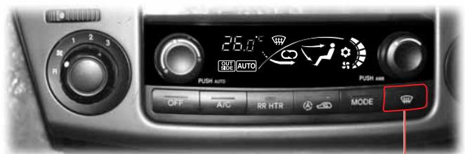 SSANGYONG RODIUS - Climatisation automatique - 1
