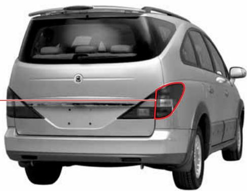 SSANGYONG RODIUS - FEUX ARRIERE COMBINES - 1