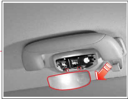 SSANGYONG RODIUS - Feu de gabarit - 1