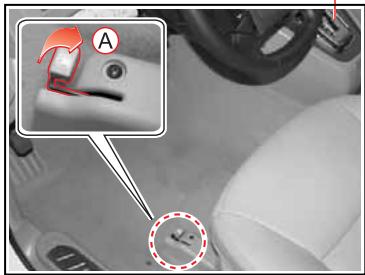 SSANGYONG RODIUS - VOLET DE REMPLISSAGE DE CARBURANT - 2