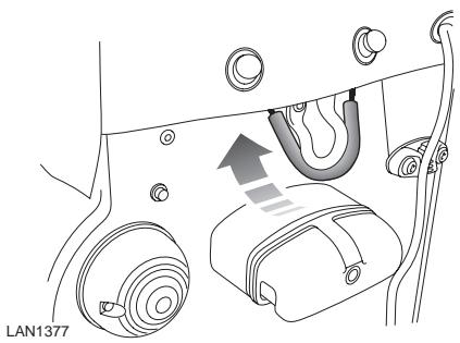 LAND ROVER DEFENDER - Capacités et liquides de transmission - 7