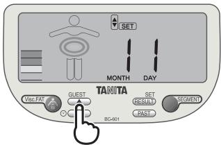 TANITA BC-601 - Impostare il mese - 1