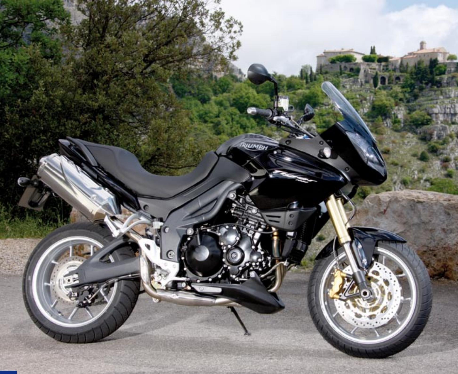 TRIUMPH SPRINT ST - Daytona 675 - 45