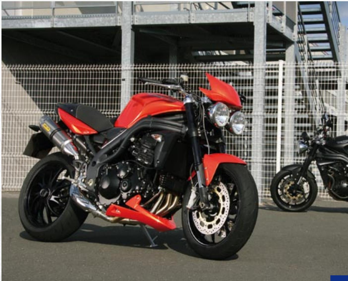 TRIUMPH SPRINT ST - Daytona 675 - 42