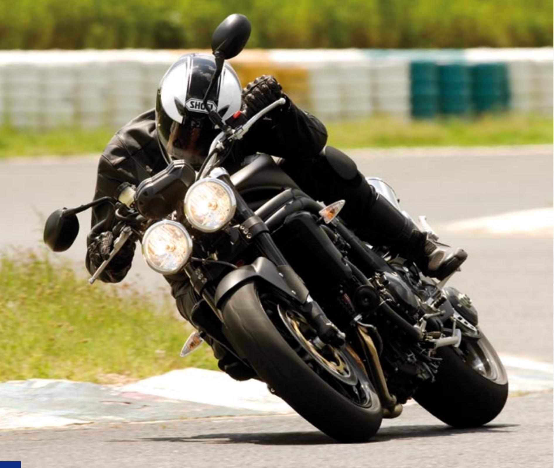 TRIUMPH SPRINT ST - Daytona 675 - 36