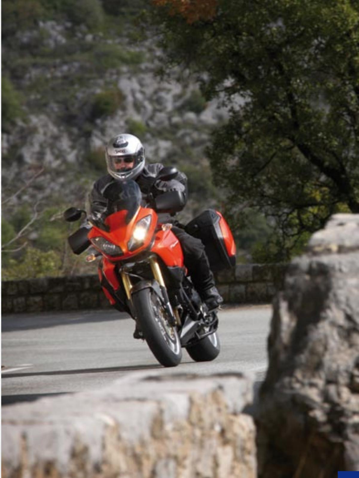 TRIUMPH SPRINT ST - Daytona 675 - 46
