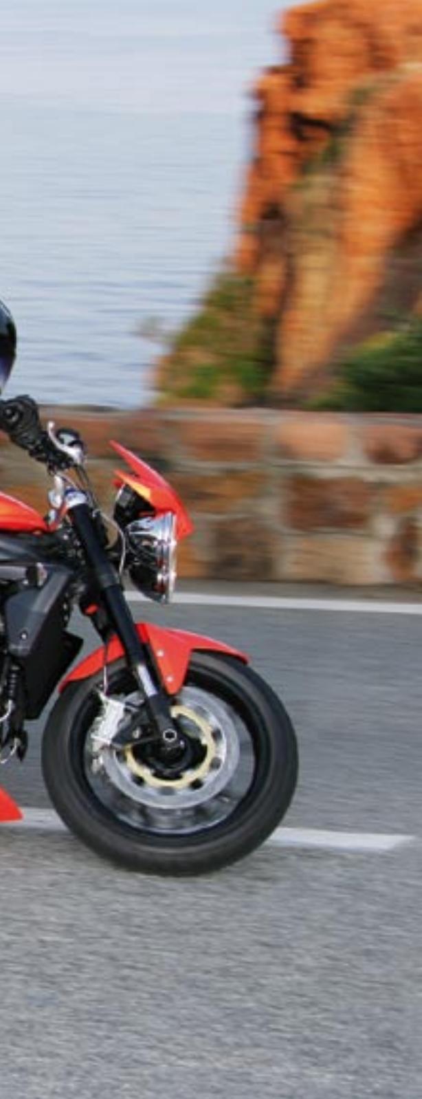 TRIUMPH SPRINT ST - Daytona 675 - 44