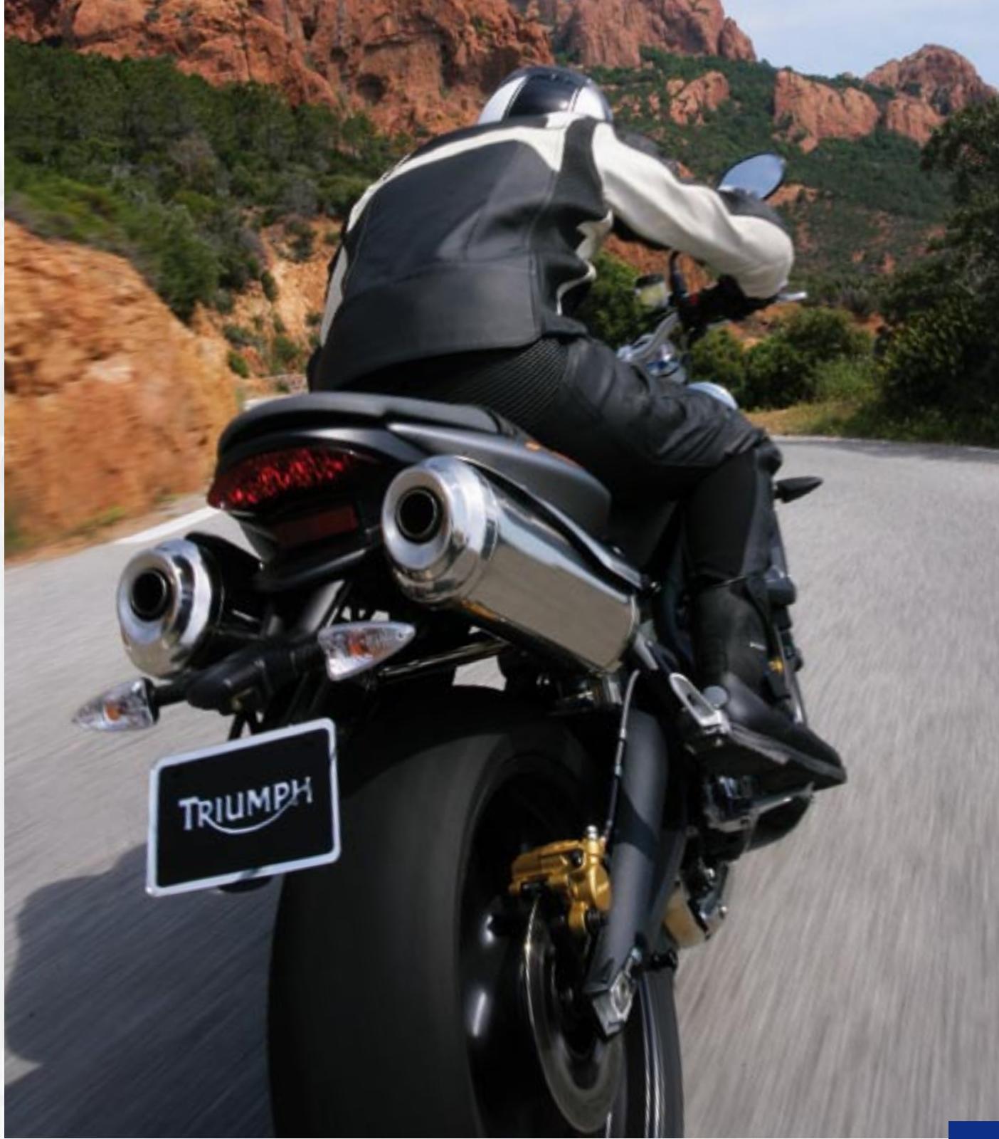 TRIUMPH SPRINT ST - Daytona 675 - 30