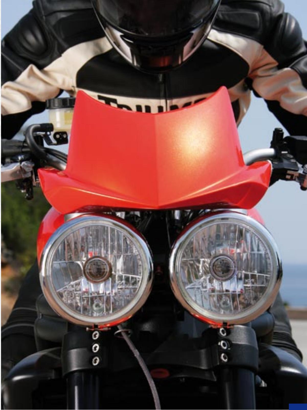 TRIUMPH SPRINT ST - Daytona 675 - 35